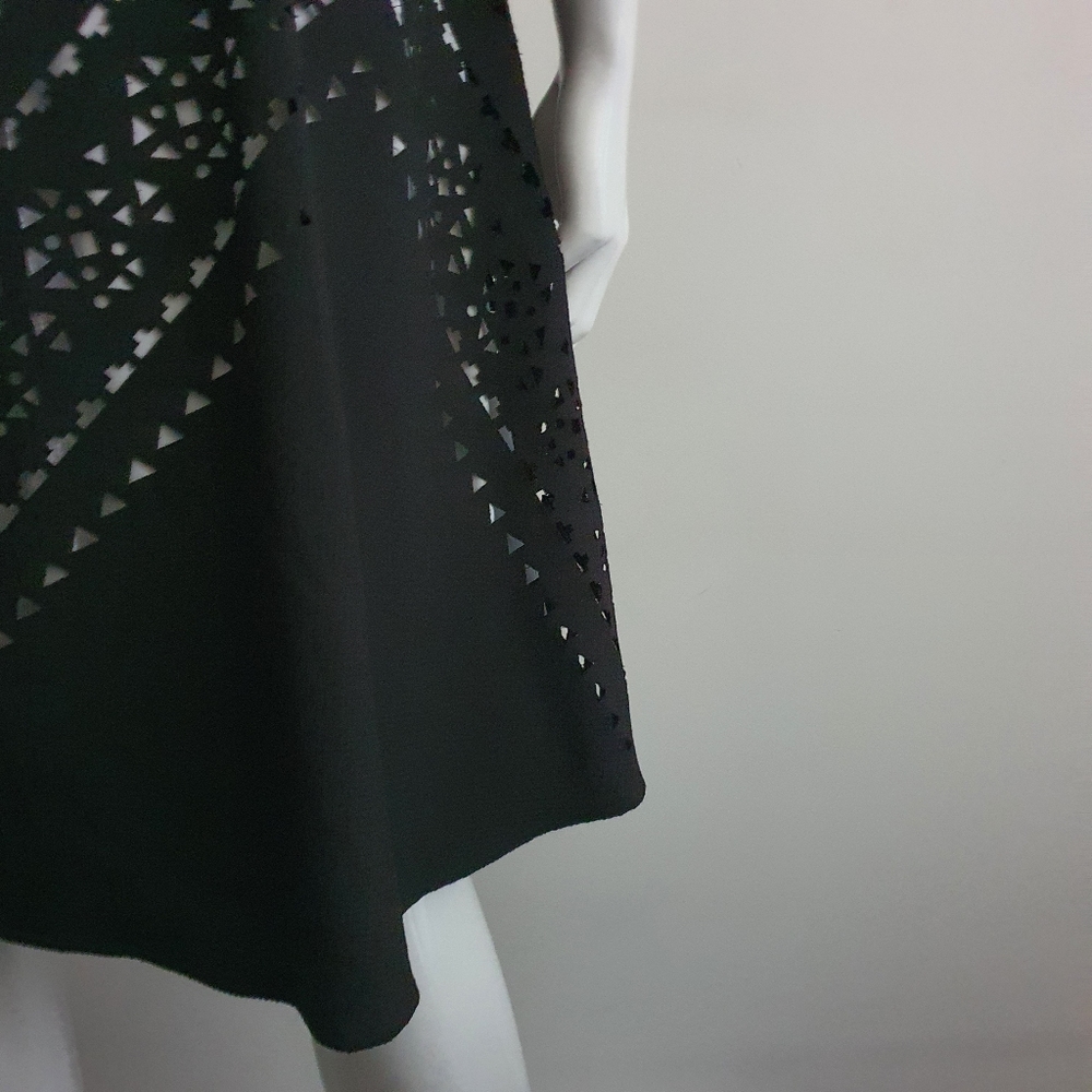 City Chic Laser Cut Black & White Sleeveless Fit and Flare Dress Size 16 - Picture 10 of 12